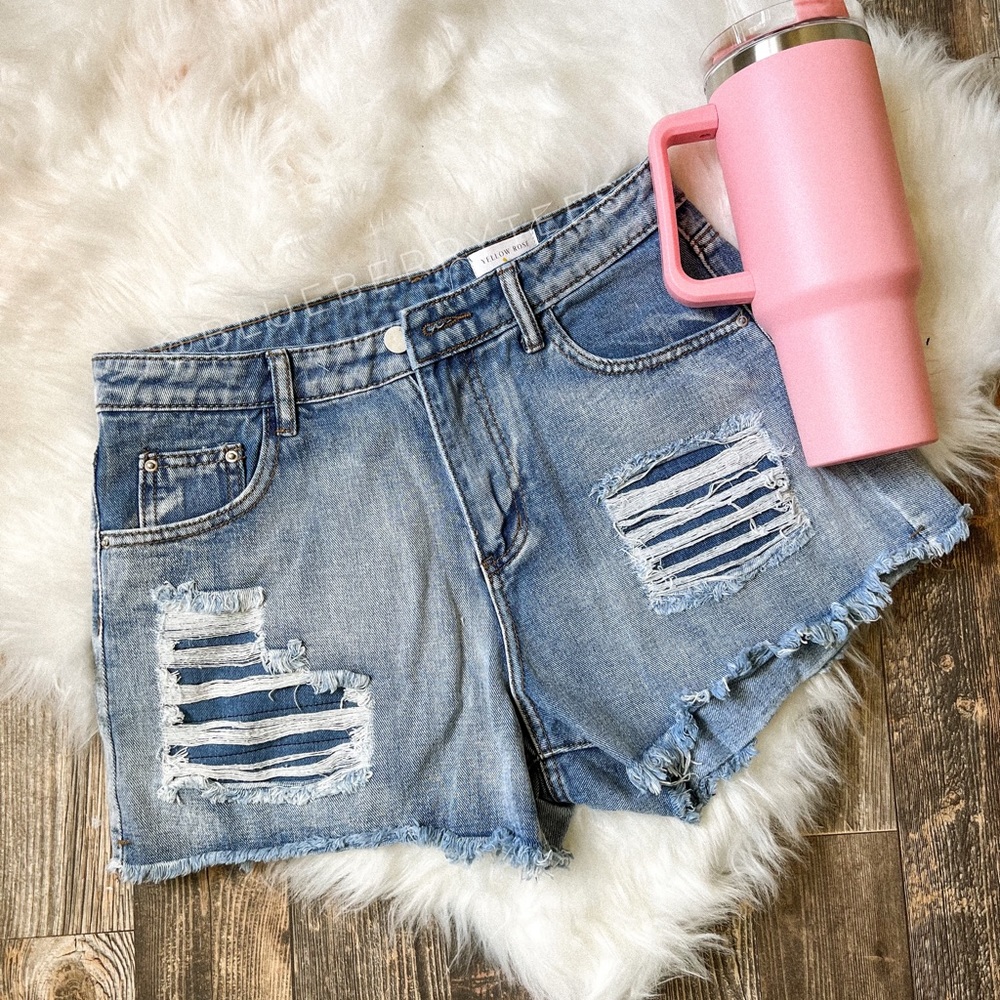 Super cute high waisted denim shorts